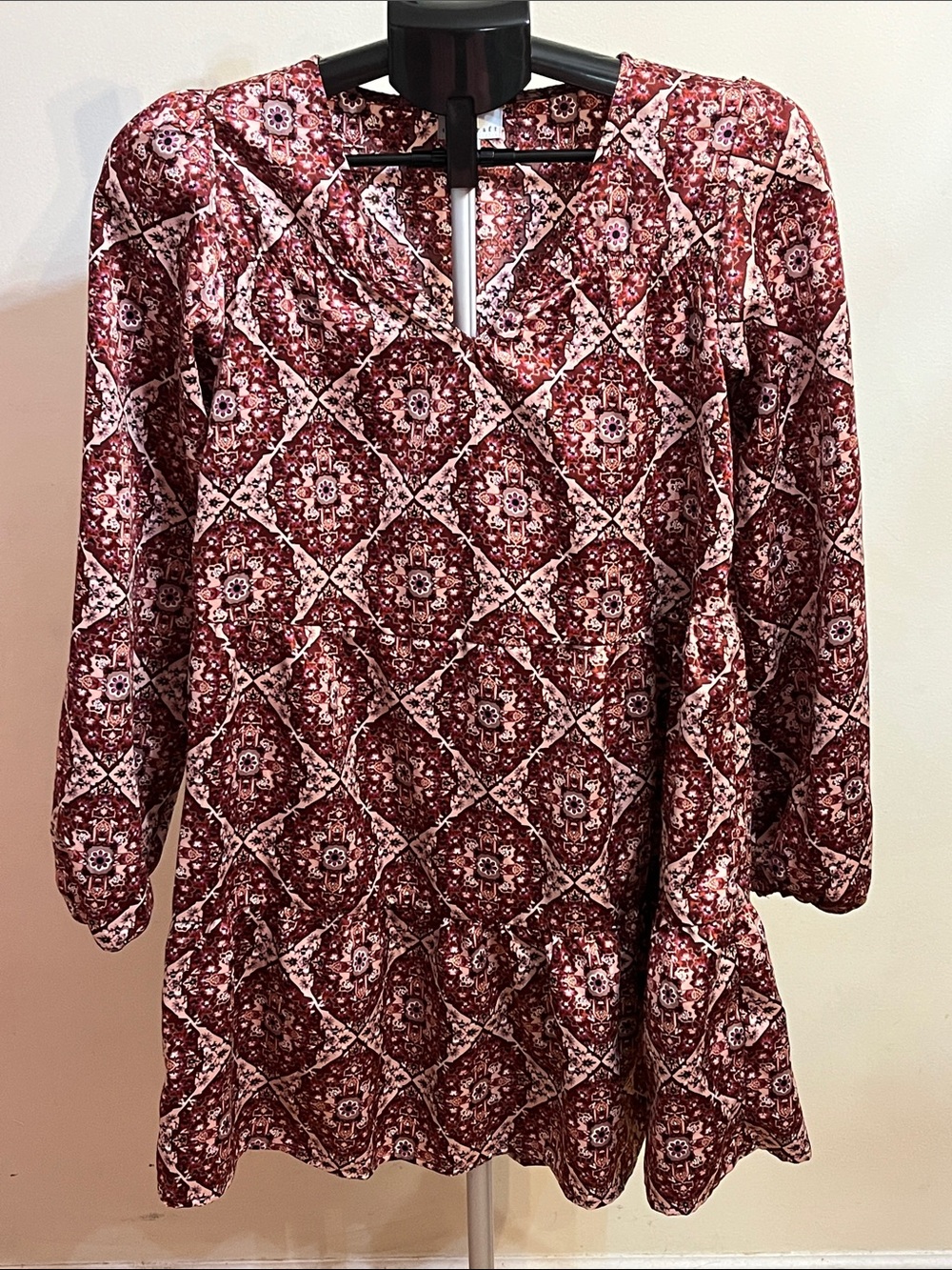 True Craft Women's Pink Patterned V-Neck Long Sleeve Dress
